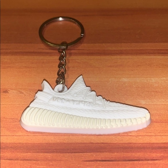 5/$20 Adidas Shoe Keychain 👟 - Picture 2 of 2